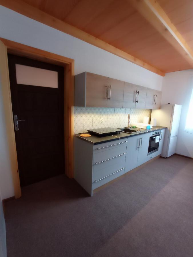 Noclegi Lesniczowka W Lanckoronie Lanckorona Exterior foto