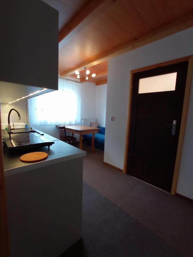 Noclegi Lesniczowka W Lanckoronie Lanckorona Exterior foto